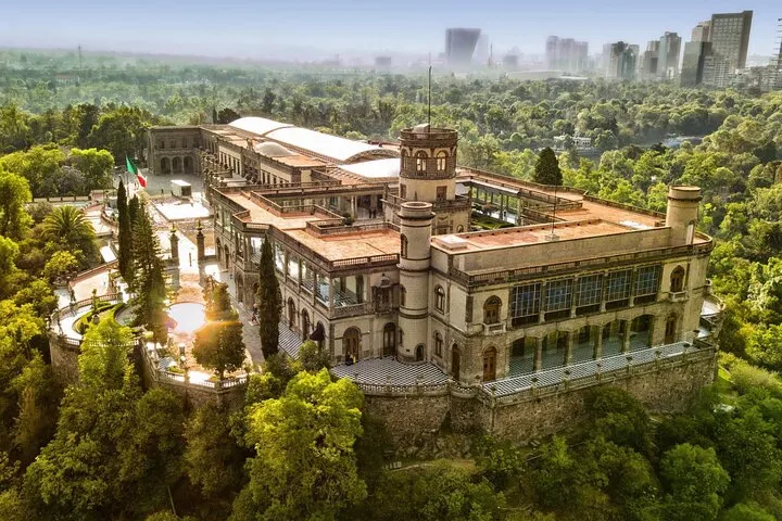 Chapultepec Castle Tour Mexico City — History at 2,300m | Y&D Travel