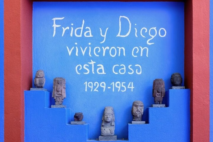 coyoacan-church-plaza-yd-travel