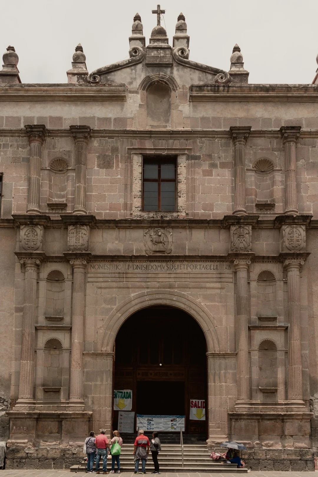 coyoacan-colonial-street-yd-travel coyoacan-church-plaza-yd-travel